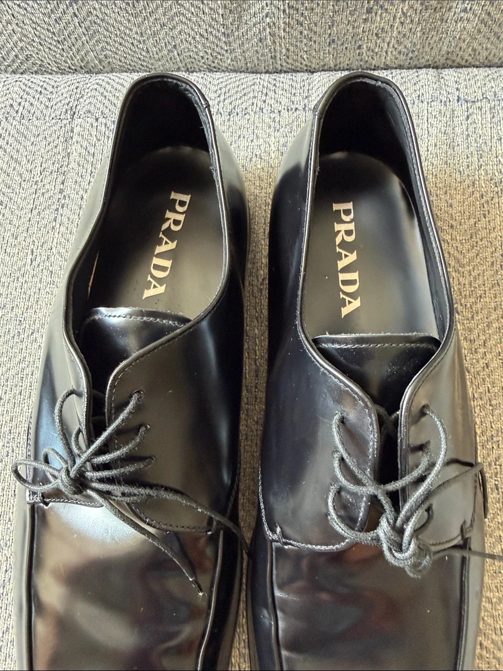 Prada Men’s Black Leather lace Up Oxford Dress Shoes Size: 9.5